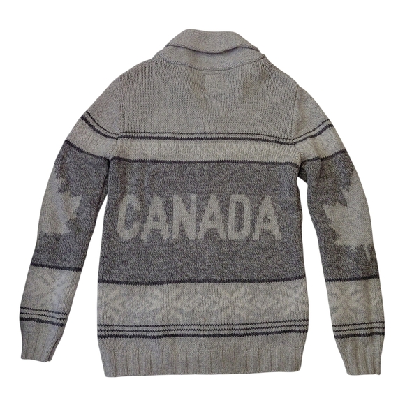 Cozy Gray Leaf Pattern Canada Cardigan - Picture 2 of 9